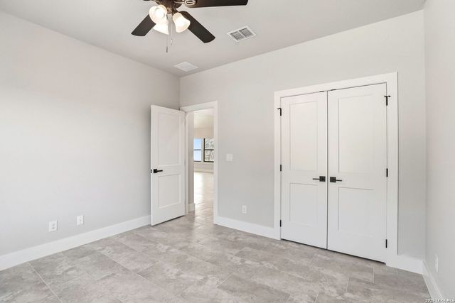 1615 Rocky Ridge Loop, Canyon Lake, TX 78133