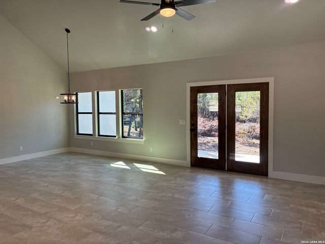 1615 Rocky Ridge Loop, Canyon Lake, TX 78133