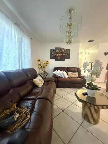 11136 SW 5th St, Sweetwater, FL 33174