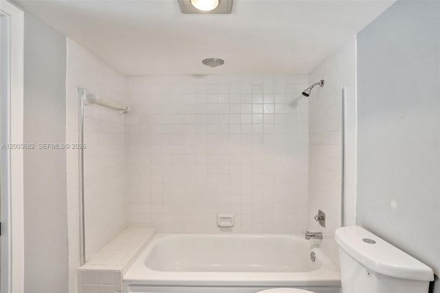 3001 Portofino Isle K2, Coconut Creek, FL 33066