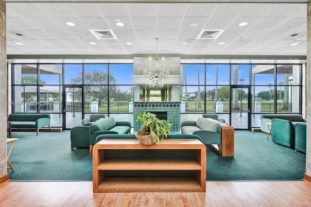 3001 Portofino Isle K2, Coconut Creek, FL 33066