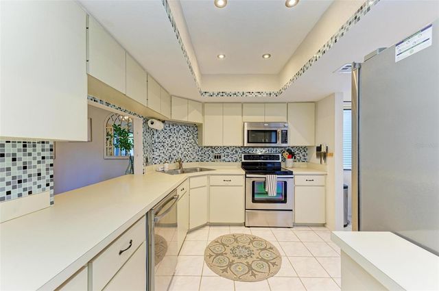 110 WOODLAND PLACE 110, Osprey, FL 34229