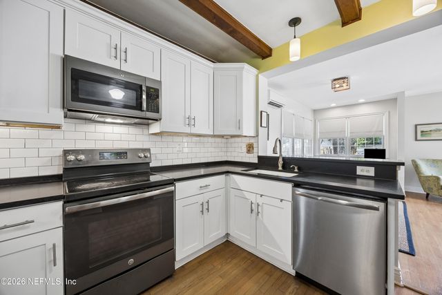 2564 PINERIDGE Road, Jacksonville, FL 32207
