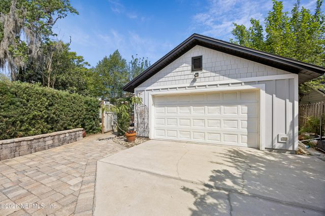 2564 PINERIDGE Road, Jacksonville, FL 32207