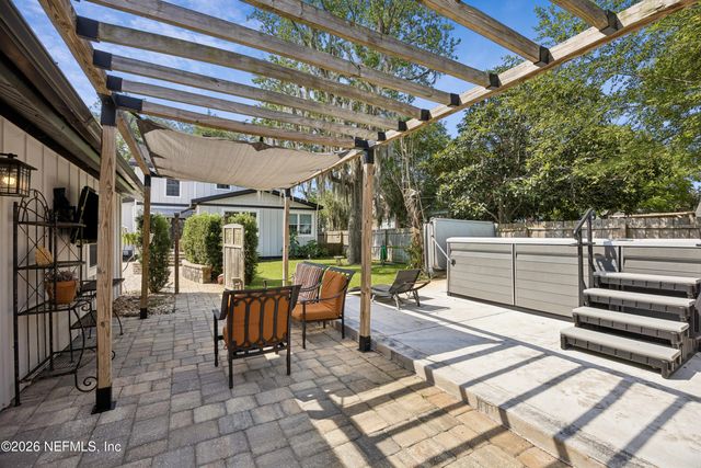 2564 PINERIDGE Road, Jacksonville, FL 32207