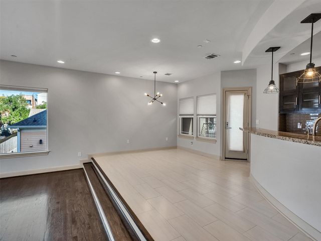 1910 Summer Street C, Houston, TX 77007