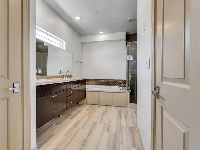 1910 Summer Street C, Houston, TX 77007