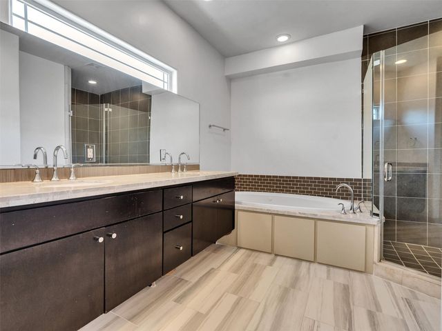 1910 Summer Street C, Houston, TX 77007