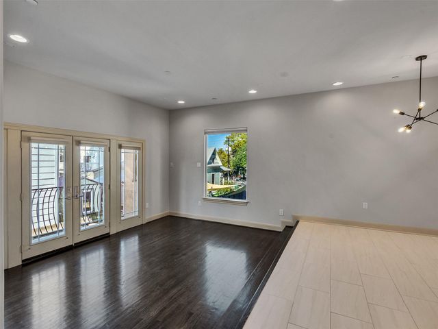 1910 Summer Street C, Houston, TX 77007