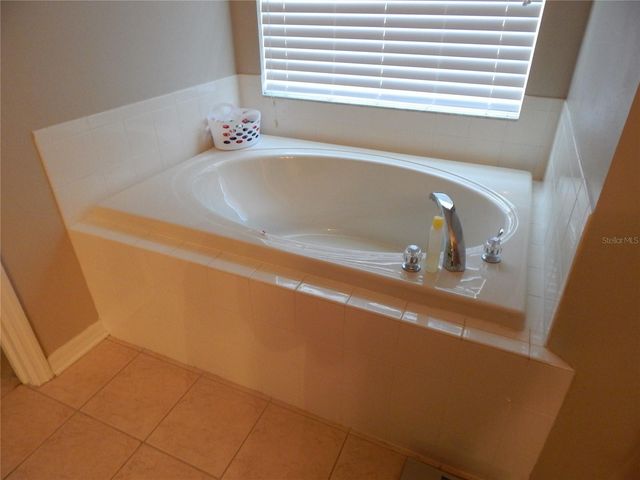 6433 BRIDGECREST DRIVE, Lithia, FL 33547