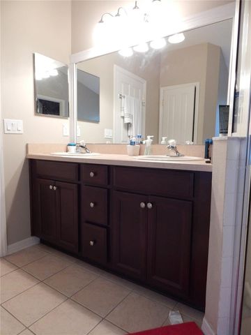 6433 BRIDGECREST DRIVE, Lithia, FL 33547