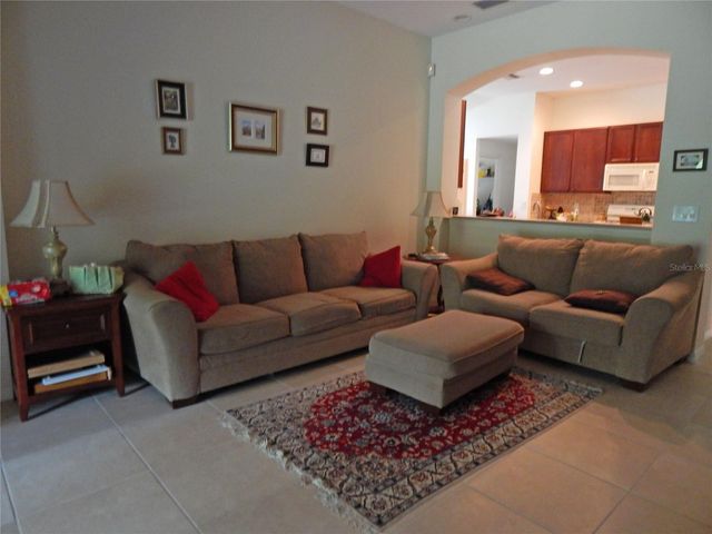 6433 BRIDGECREST DRIVE, Lithia, FL 33547