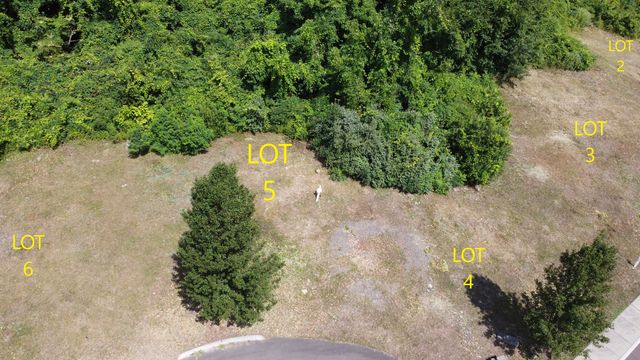 2 Silver Ridge Lane, Naugatuck, CT 06770