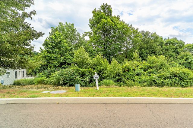 2 Silver Ridge Lane, Naugatuck, CT 06770