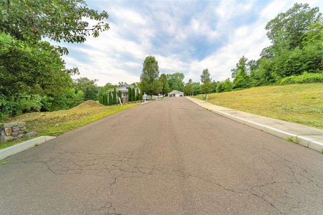 2 Silver Ridge Lane, Naugatuck, CT 06770