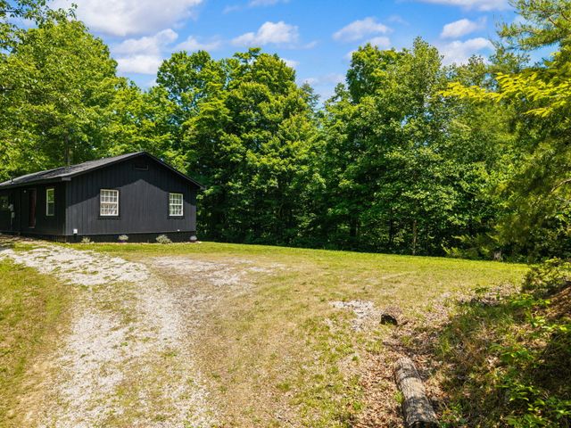 500 Fox Hunters Knob Road, Booneville, KY 41314