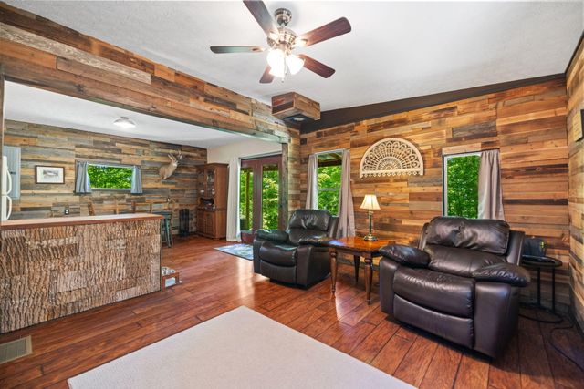 500 Fox Hunters Knob Road, Booneville, KY 41314