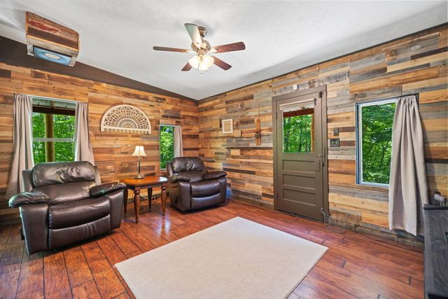 500 Fox Hunters Knob Road, Booneville, KY 41314