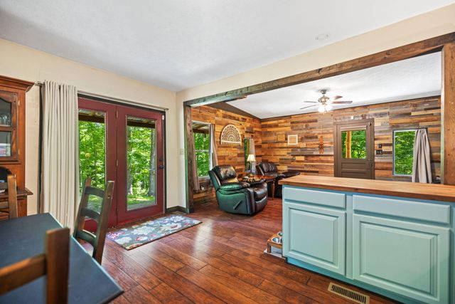 500 Fox Hunters Knob Road, Booneville, KY 41314