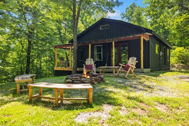 500 Fox Hunters Knob Road, Booneville, KY 41314