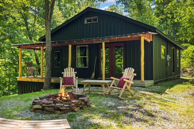 500 Fox Hunters Knob Road, Booneville, KY 41314