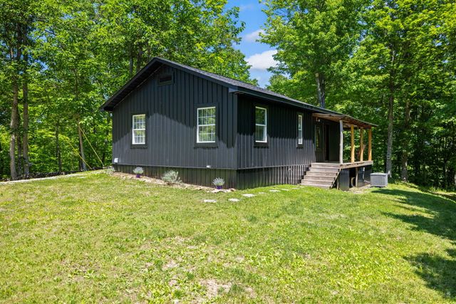 500 Fox Hunters Knob Road, Booneville, KY 41314