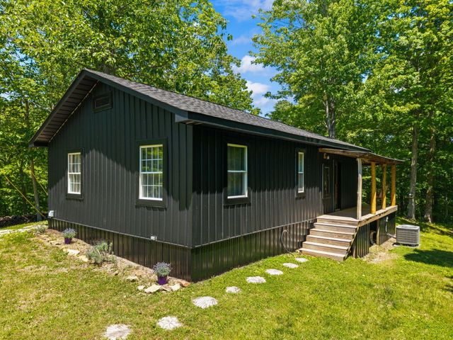 500 Fox Hunters Knob Road, Booneville, KY 41314