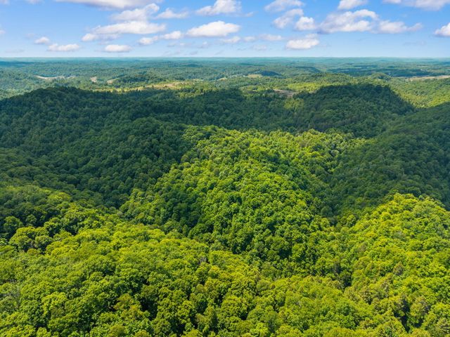500 Fox Hunters Knob Road, Booneville, KY 41314