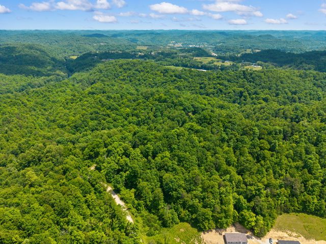 500 Fox Hunters Knob Road, Booneville, KY 41314