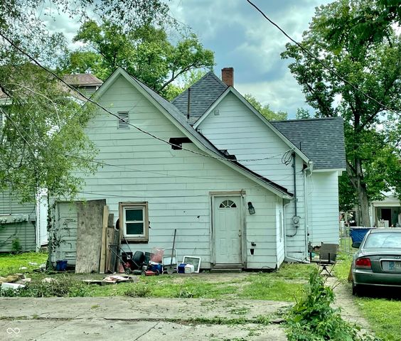 1139 S 7th Street, Terre Haute, IN 47802