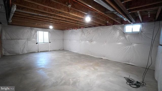 9249 HELMSDALE PL, Hagerstown, MD 21740