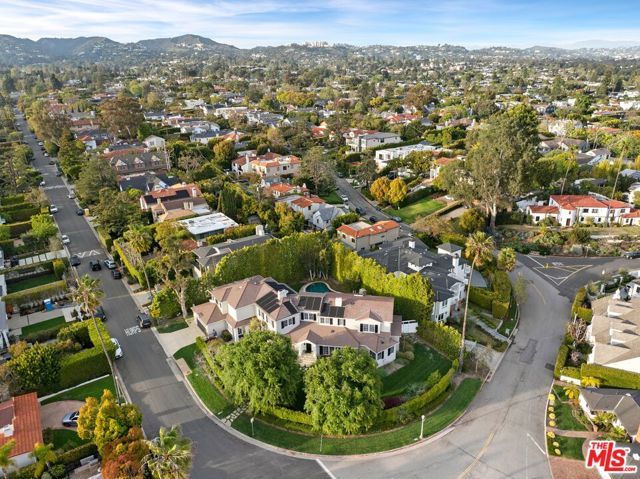 360 S Anita Avenue, Los Angeles, CA 90049