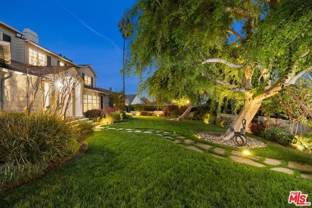 360 S Anita Avenue, Los Angeles, CA 90049