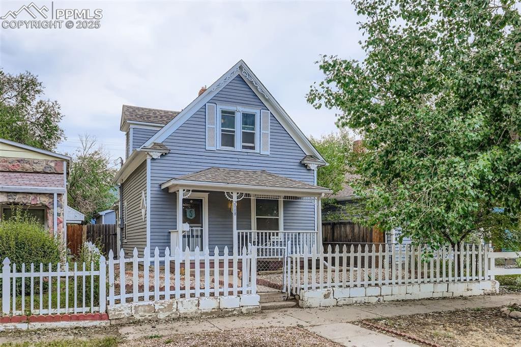 2008 W Cucharras Street, Colorado Springs, CO 80904