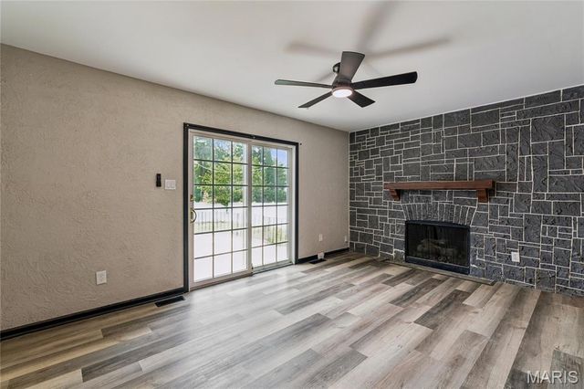 2801 Droste Road, St Charles, MO 63301