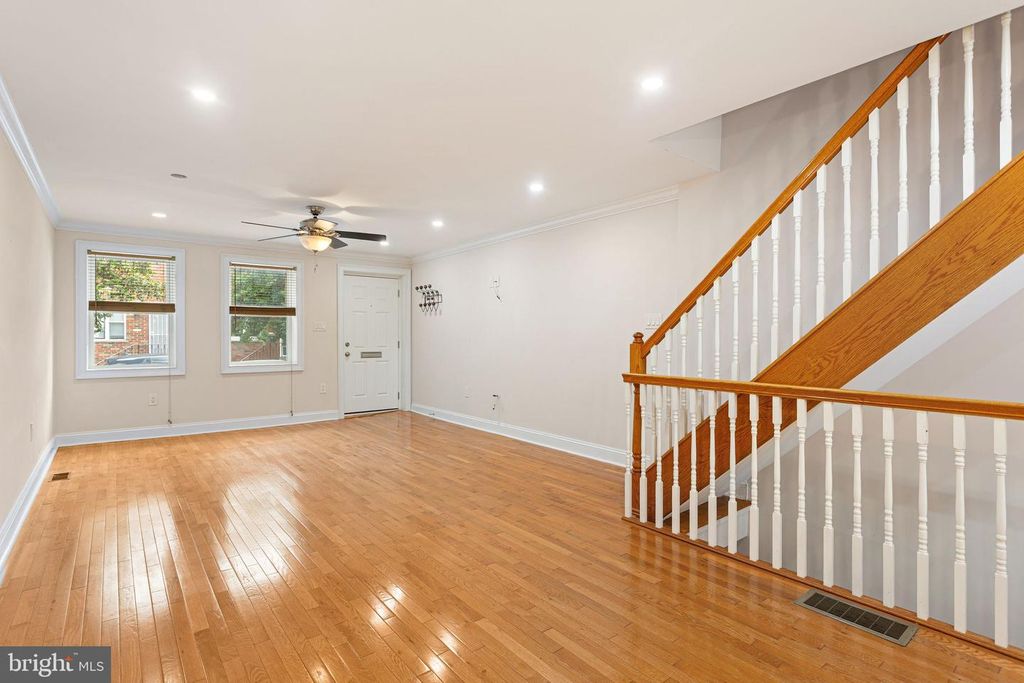 938 MORRIS ST, PHILADELPHIA, PA 19148 — photo 2