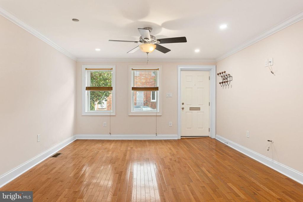 938 MORRIS ST, PHILADELPHIA, PA 19148 — photo 4