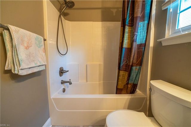 1841 Laurel Oak LN, Virginia Beach, VA 23453