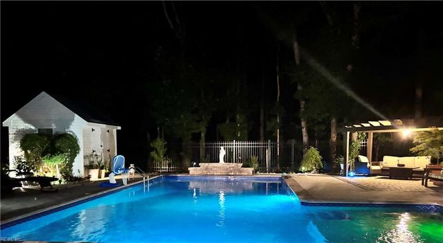 1841 Laurel Oak LN, Virginia Beach, VA 23453