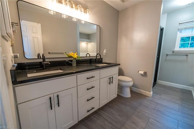 1841 Laurel Oak LN, Virginia Beach, VA 23453