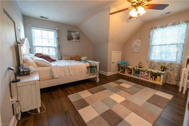 1841 Laurel Oak LN, Virginia Beach, VA 23453