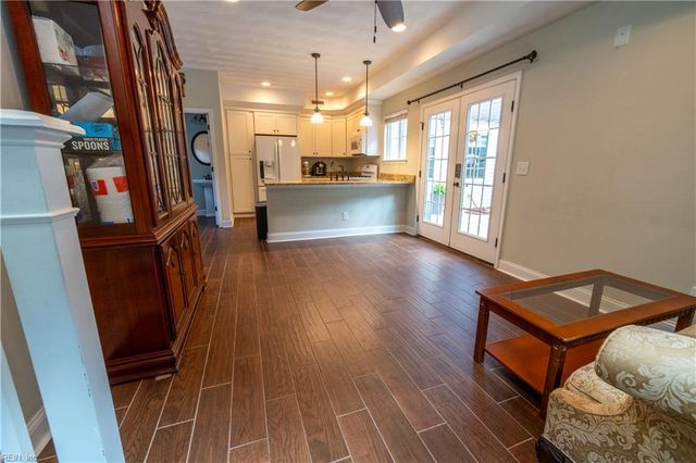 1841 Laurel Oak LN, Virginia Beach, VA 23453