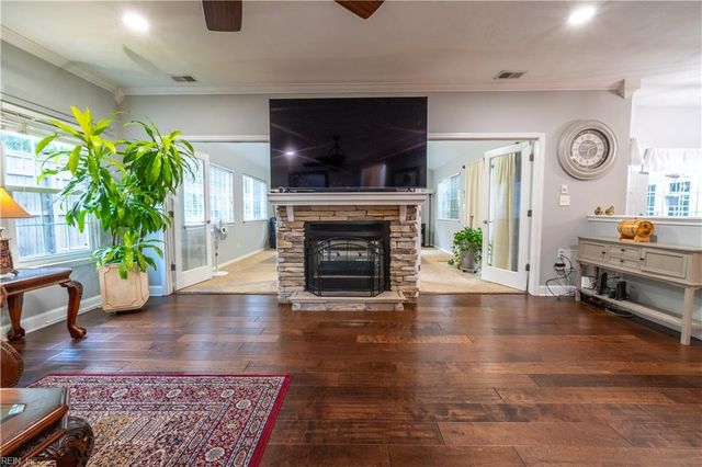 1841 Laurel Oak LN, Virginia Beach, VA 23453