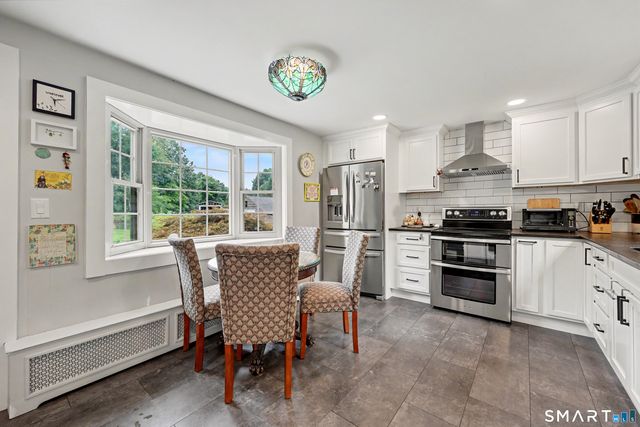 136 Chestnut Tree Hill Rd Extension, Oxford, CT 06478