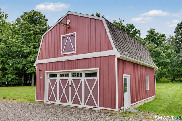 136 Chestnut Tree Hill Rd Extension, Oxford, CT 06478