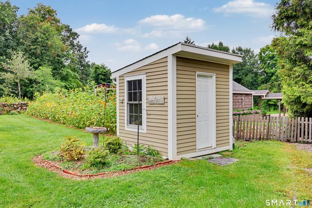 136 Chestnut Tree Hill Rd Extension, Oxford, CT 06478