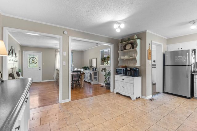 1112 Tennessee 305, Athens, TN 37303