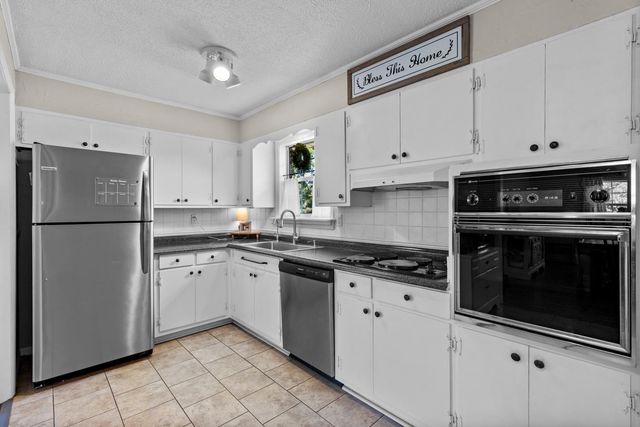 1112 Tennessee 305, Athens, TN 37303