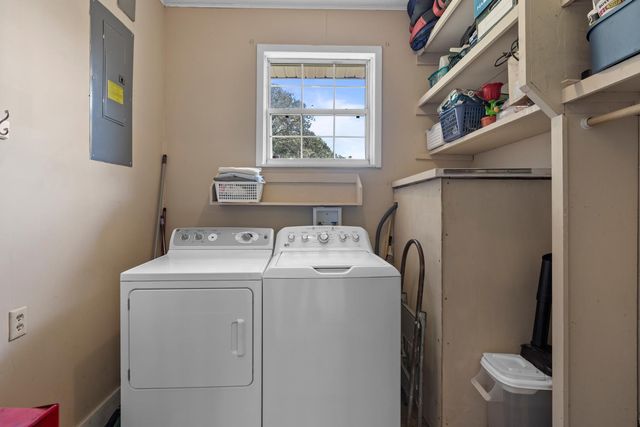 1112 Tennessee 305, Athens, TN 37303