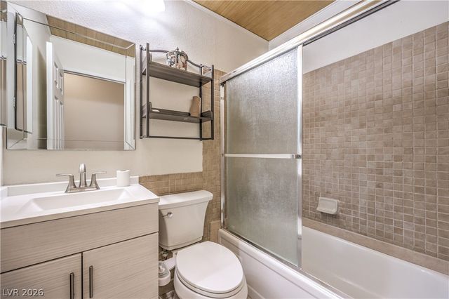 4775 Woodridge Road, Las Vegas, NV 89121